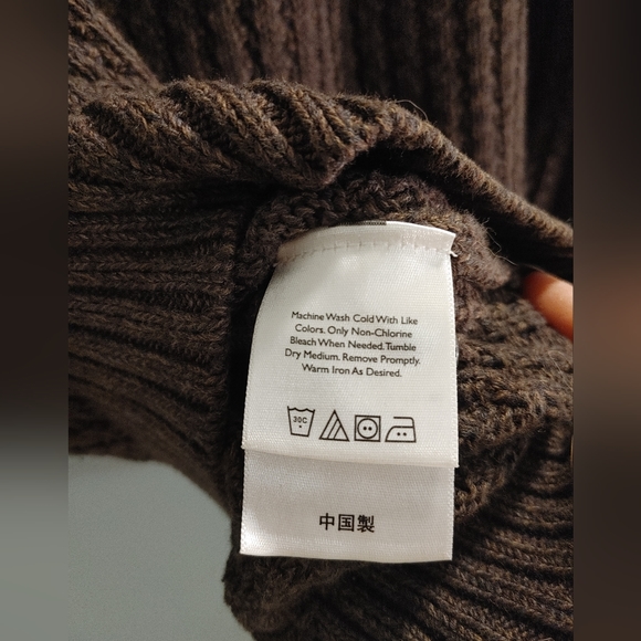 Eddie Bauer Pull over Quarter Button Up Sweater - Picture 8 of 8